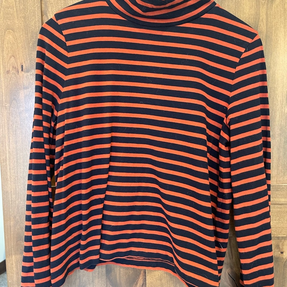Maxwell top gently worn